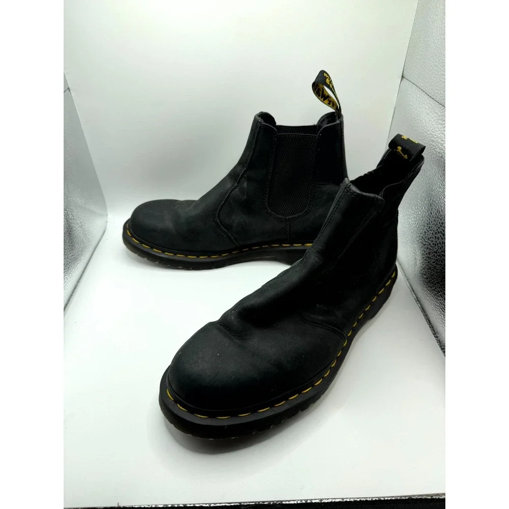 Dr. Martens 2976 Mens 9 Chelsea‎ Black Leather Ankle Round Toe Pull On Boots